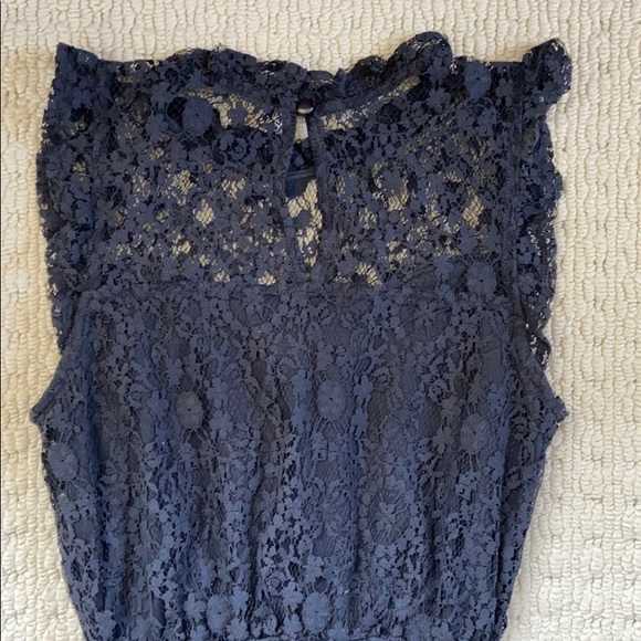 NWOT NAVY BLUE LACE DRESS - Picture 2 of 3